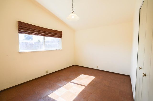 909 Harvard Pl, Woodland, CA 95695