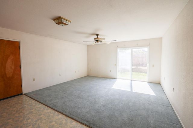 909 Harvard Pl, Woodland, CA 95695