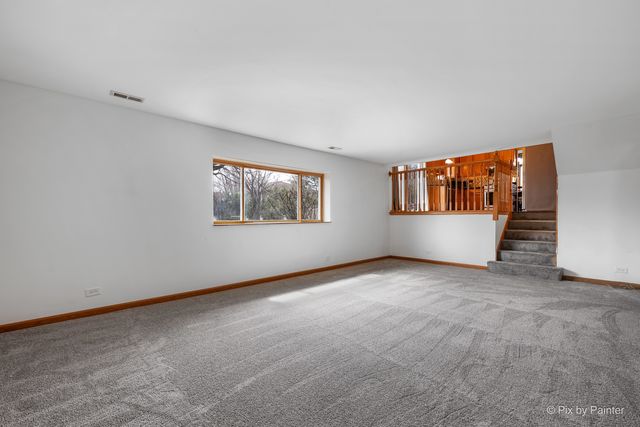 2083 Maplewood Circle, Naperville, IL 60563