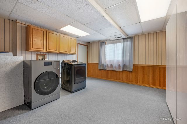 2083 Maplewood Circle, Naperville, IL 60563