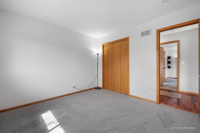 2083 Maplewood Circle, Naperville, IL 60563