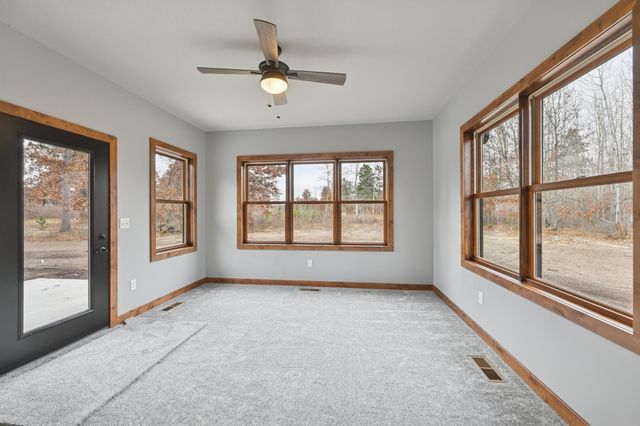 16908 Piper Lane, Brainerd, MN 56401