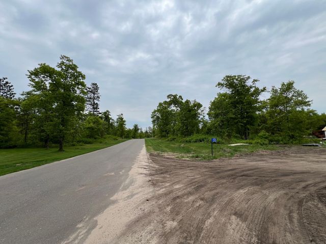 16908 Piper Lane, Brainerd, MN 56401