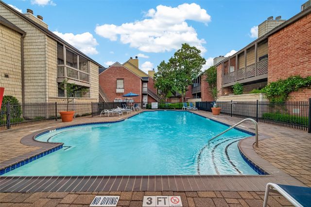 2829 Timmons Lane 144, Houston, TX 77027