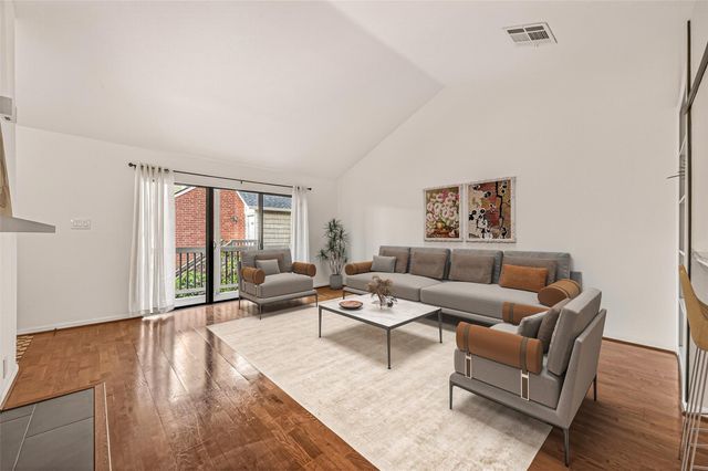 2829 Timmons Lane 144, Houston, TX 77027