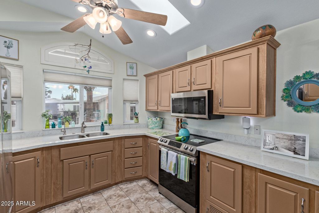 111 S GREENFIELD Road 449, Mesa, AZ 85206 — photo 3