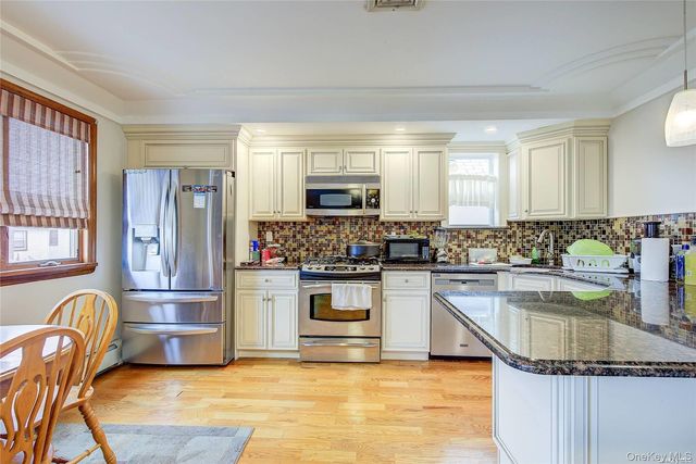 43-33 163rd Street, Flushing, NY 11358