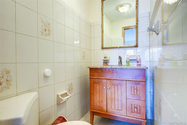 43-33 163rd Street, Flushing, NY 11358