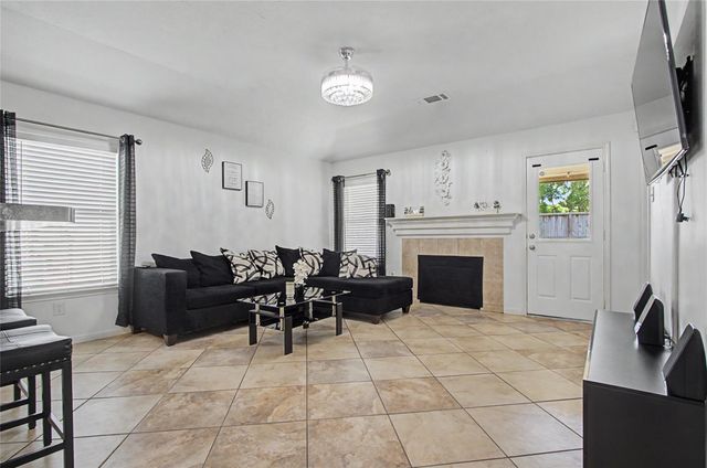 11219 Northam Drive, Tomball, TX 77375