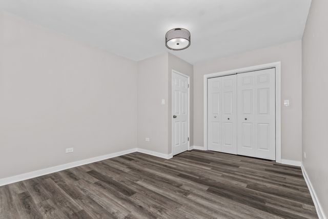 938 NORTH Boulevard 402, Oak Park, IL 60301
