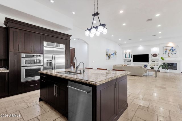 7320 E SWEETWATER Avenue, Scottsdale, AZ 85260