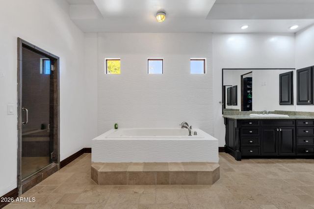 7320 E SWEETWATER Avenue, Scottsdale, AZ 85260