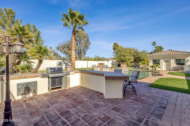 7320 E SWEETWATER Avenue, Scottsdale, AZ 85260