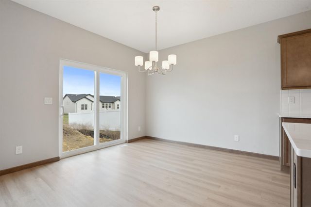 2735 Amber Valley Road, Cedar Falls, IA 50613