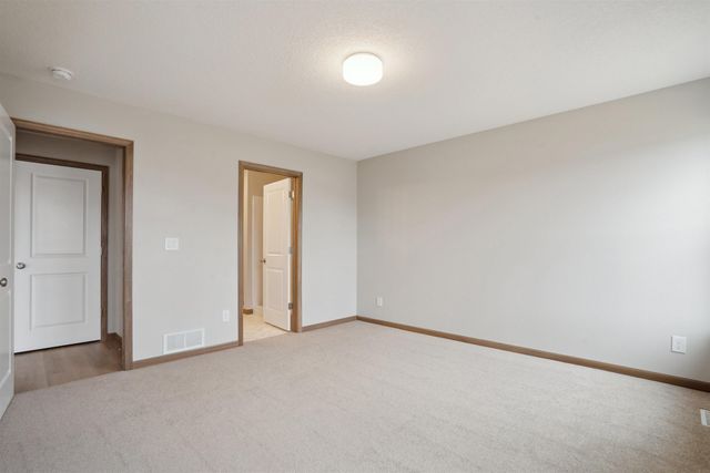 2735 Amber Valley Road, Cedar Falls, IA 50613
