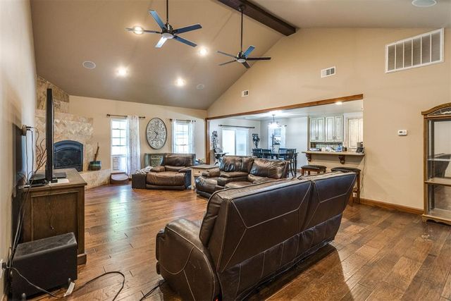 1901 S Country Club Road, Newcastle, OK 73065