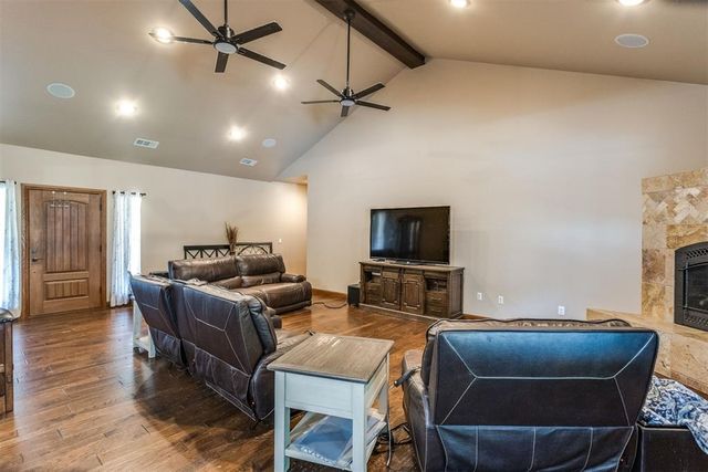 1901 S Country Club Road, Newcastle, OK 73065