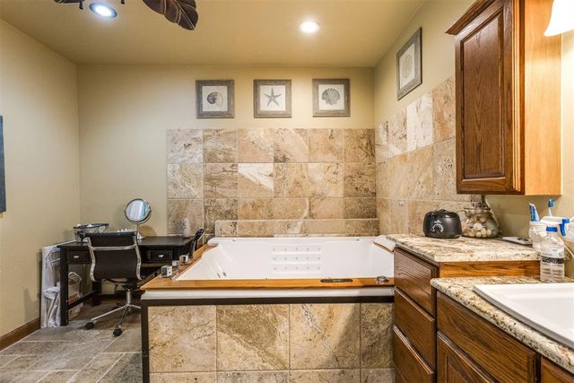1901 S Country Club Road, Newcastle, OK 73065