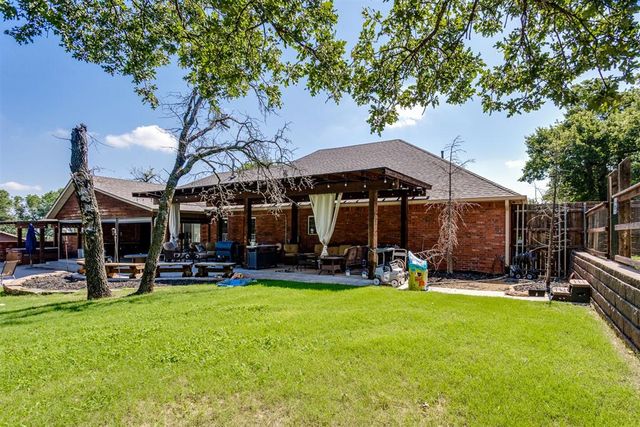 1901 S Country Club Road, Newcastle, OK 73065