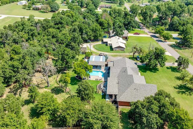 1901 S Country Club Road, Newcastle, OK 73065
