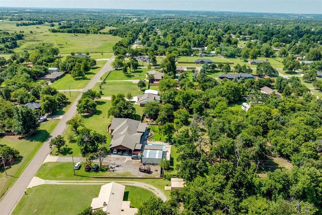 1901 S Country Club Road, Newcastle, OK 73065