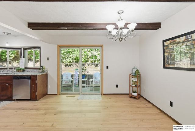 1606 Farrell Drive, Bellevue, NE 68005