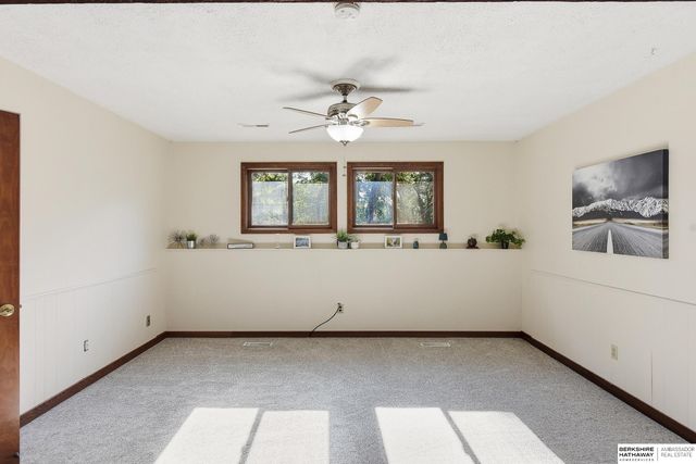 1606 Farrell Drive, Bellevue, NE 68005