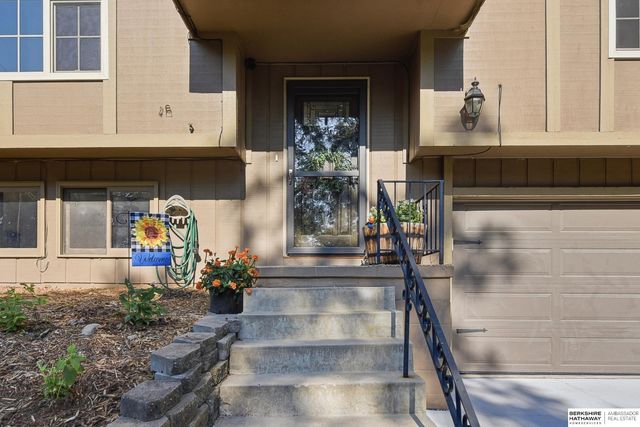 1606 Farrell Drive, Bellevue, NE 68005
