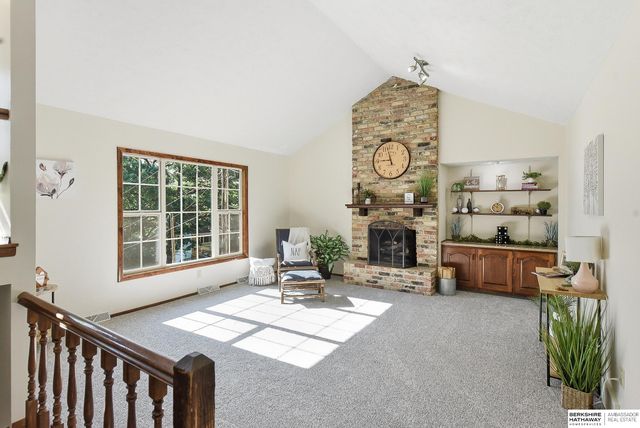 1606 Farrell Drive, Bellevue, NE 68005