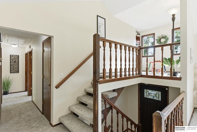 1606 Farrell Drive, Bellevue, NE 68005