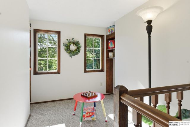 1606 Farrell Drive, Bellevue, NE 68005