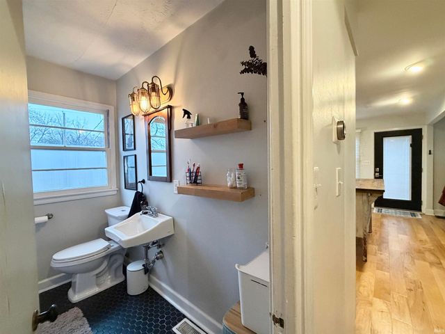 424 S Kelsey Avenue, Evansville, IN 47714