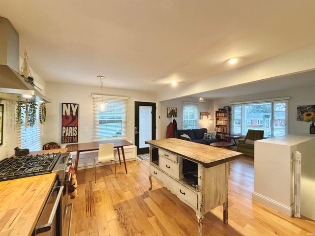 424 S Kelsey Avenue, Evansville, IN 47714