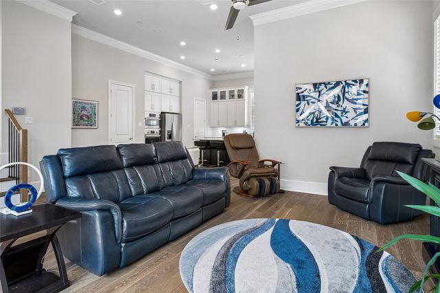 14999 Oak Street, Addison, TX 75001