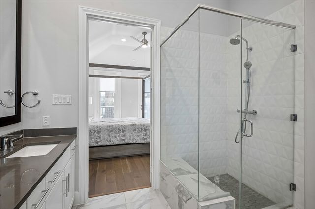 14999 Oak Street, Addison, TX 75001