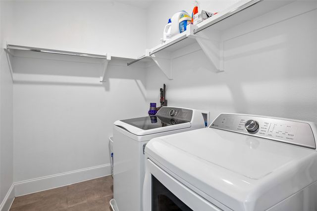 14999 Oak Street, Addison, TX 75001