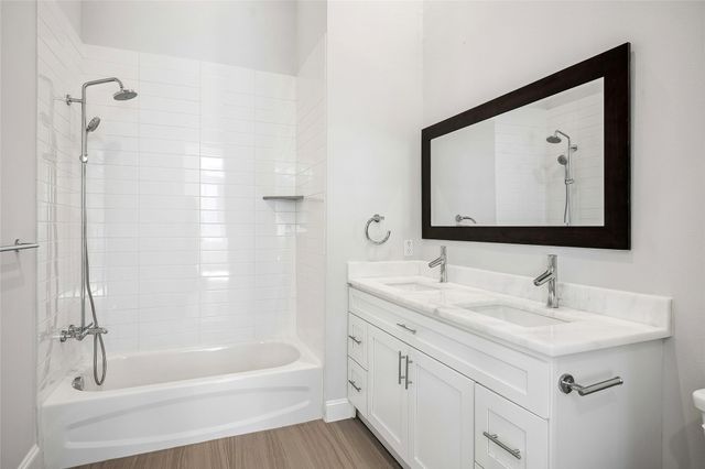 14999 Oak Street, Addison, TX 75001