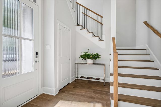 14999 Oak Street, Addison, TX 75001
