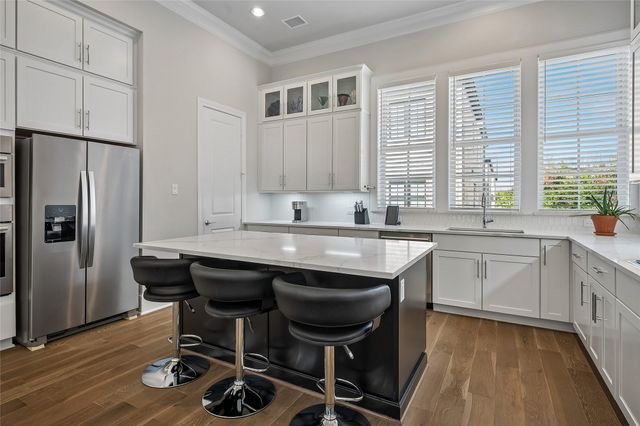 14999 Oak Street, Addison, TX 75001