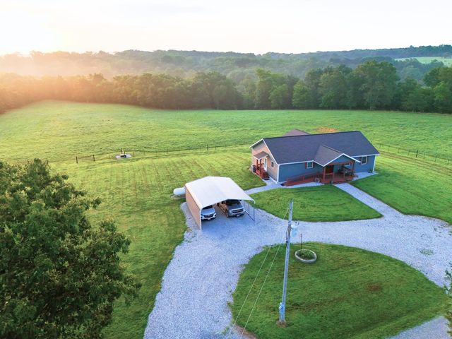 15221 Cleveland Road, Houston, MO 65483