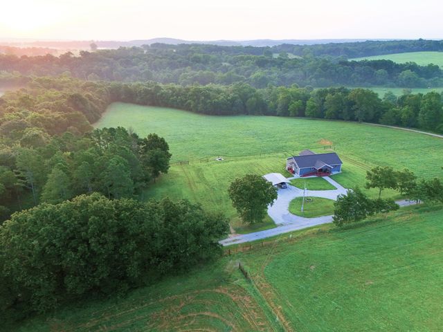 15221 Cleveland Road, Houston, MO 65483