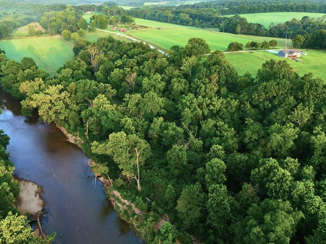 15221 Cleveland Road, Houston, MO 65483