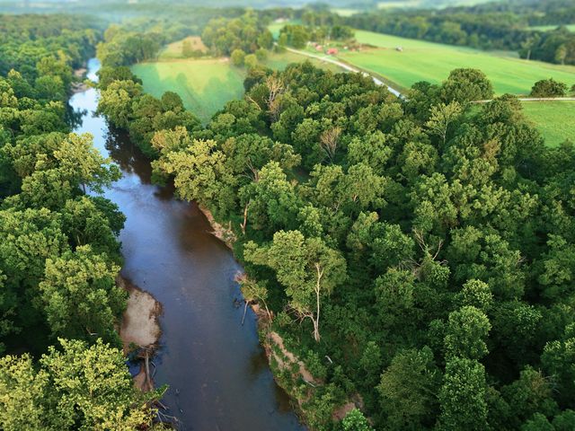 15221 Cleveland Road, Houston, MO 65483