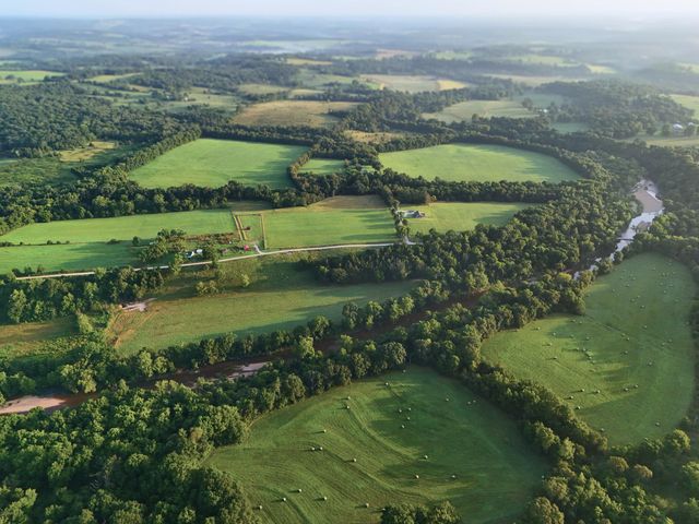 15221 Cleveland Road, Houston, MO 65483