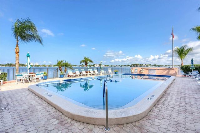 7665 SUN ISLAND DRIVE S 409, South Pasadena, FL 33707