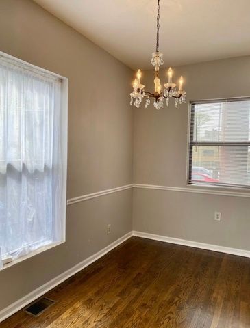 1555 W Rosemont Avenue 1, Chicago, IL 60660
