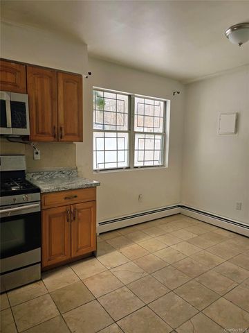 21 Forest Ridge Road, Nanuet, NY 10954