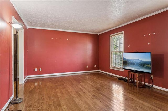 10 Stirrup CT, Hampton, VA 23664