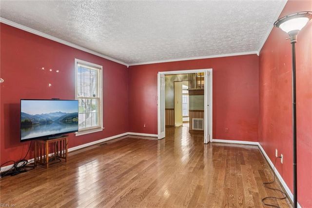 10 Stirrup CT, Hampton, VA 23664
