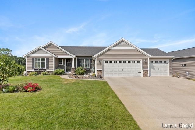 11797 Crystal Ridge Drive Ne, Algoma Twp, MI 49345